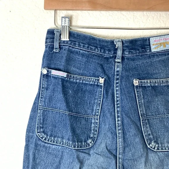 Brittania | Vintage High waisted wide leg jeans no front pockets size 25… - Picture 7 of 10